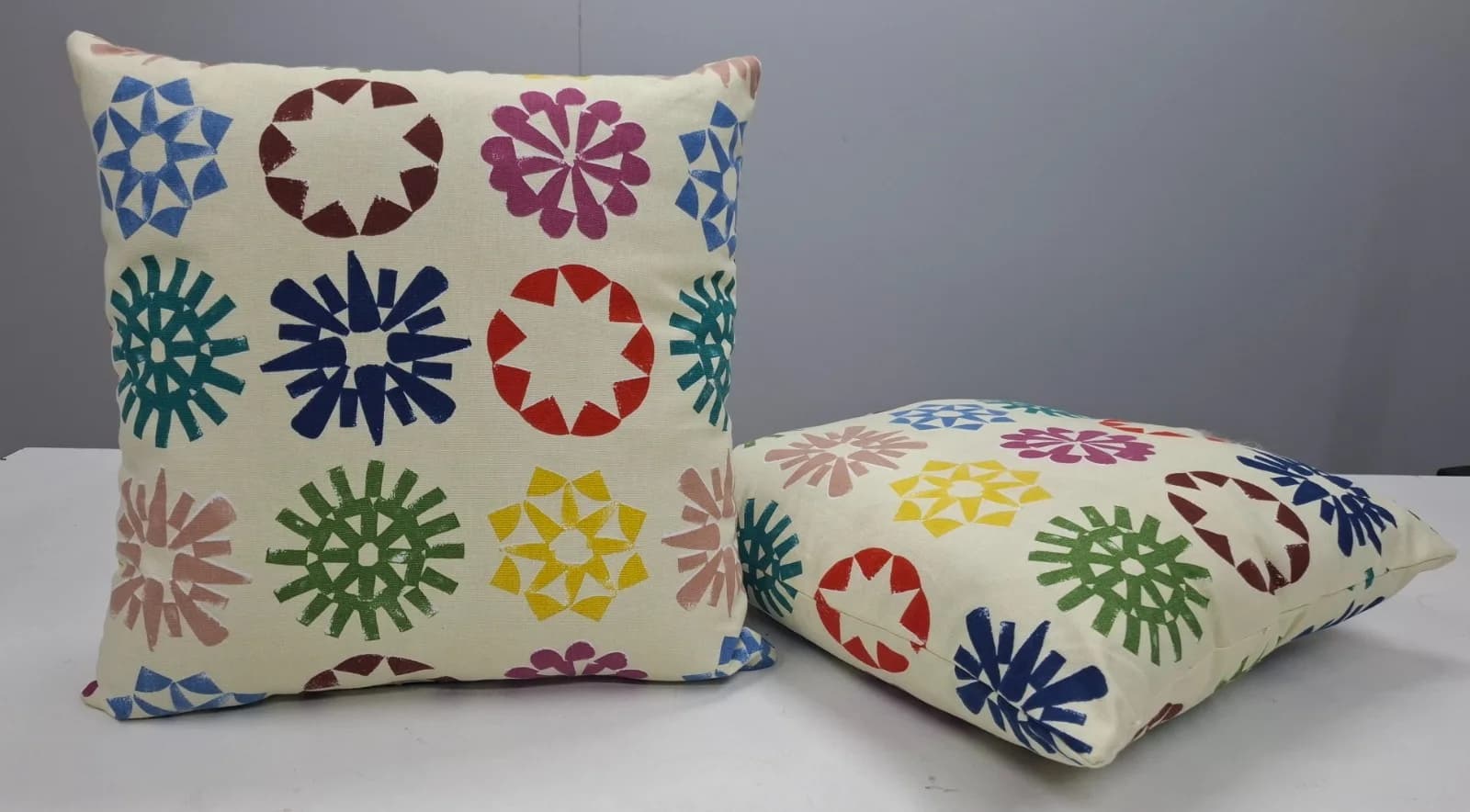 Cushions & Throws