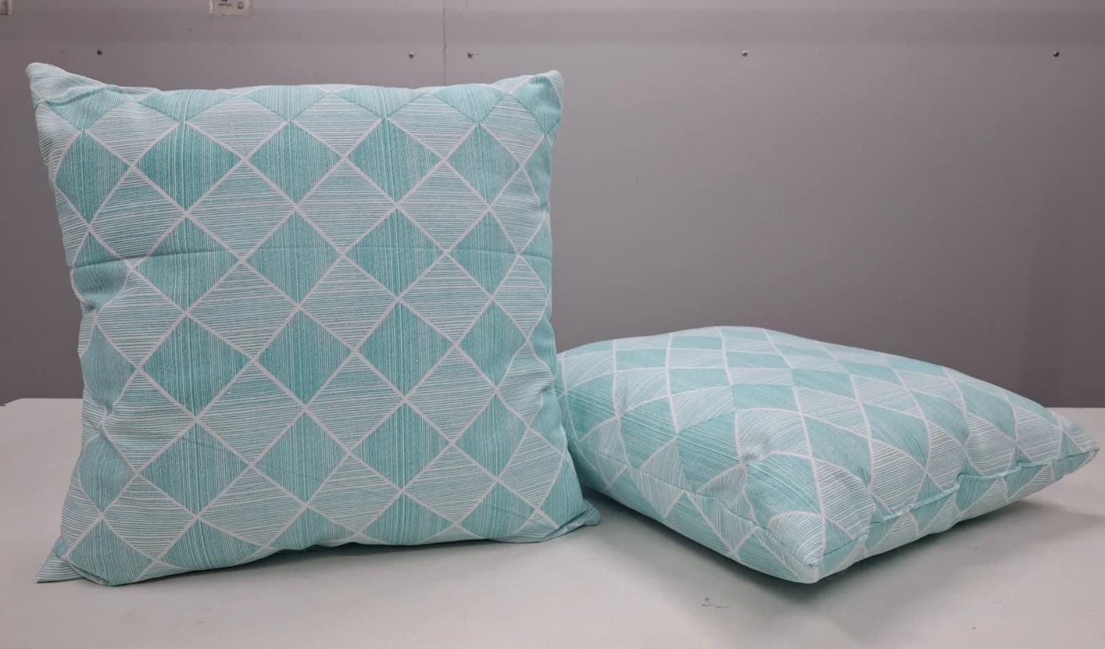 Cushions & Throws